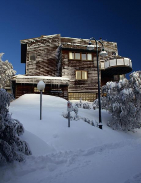 Гостиница Ski Club of Victoria - Kandahar Lodge  Маунт Буллер